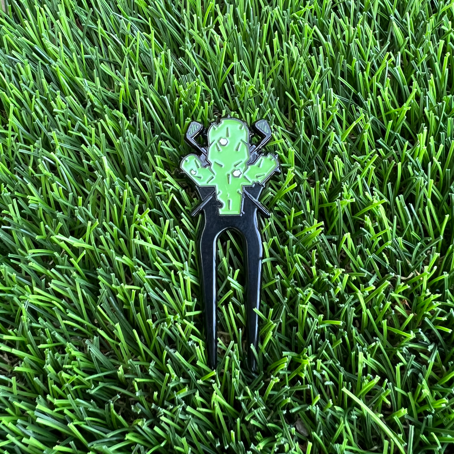 Mascot Divot Repair Tool